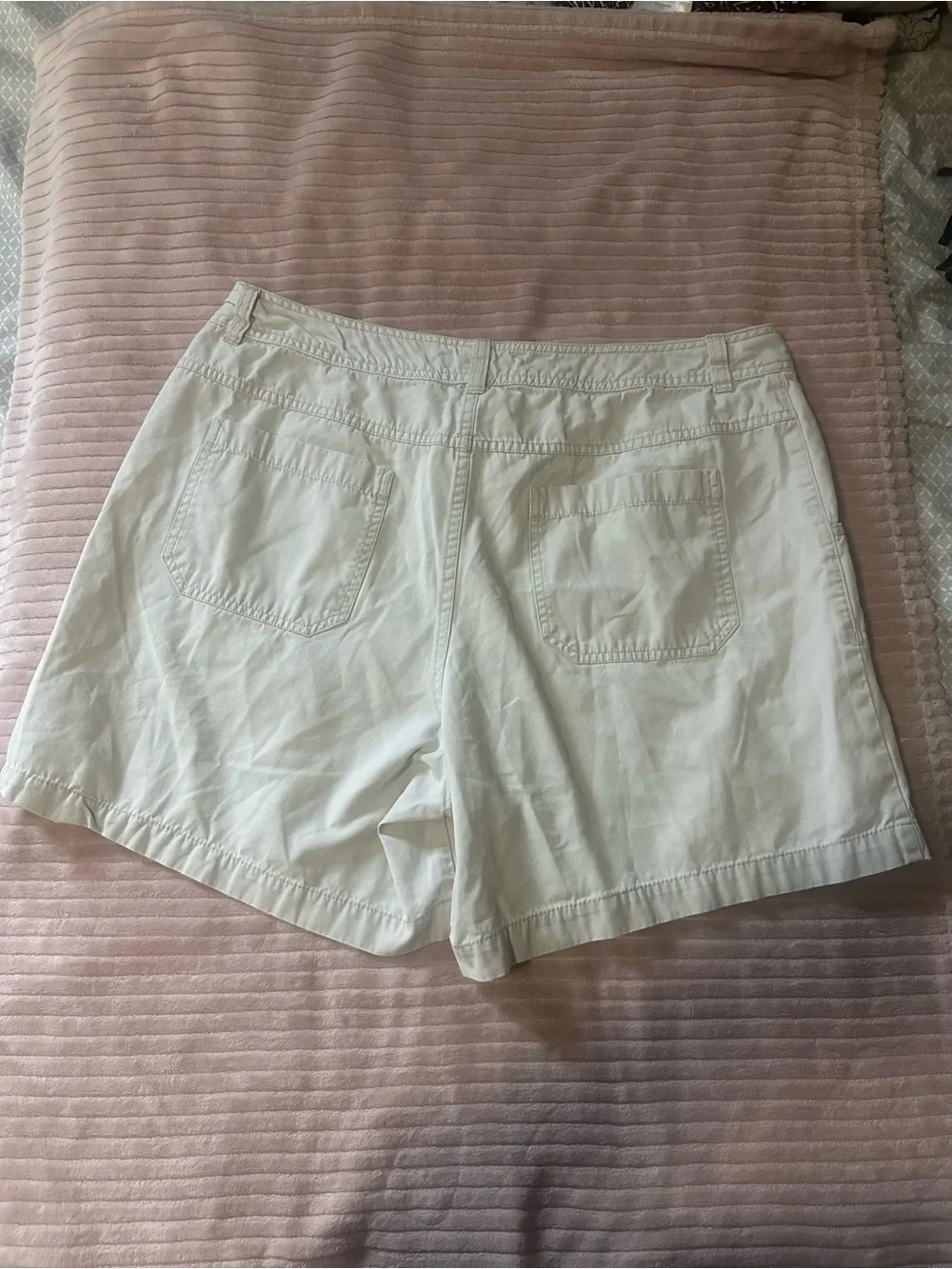Cherokee cream cotton shorts